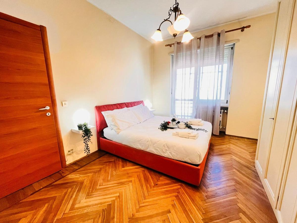 Sky Apartment A Due Passi Dalla Stazione Collegno Εξωτερικό φωτογραφία