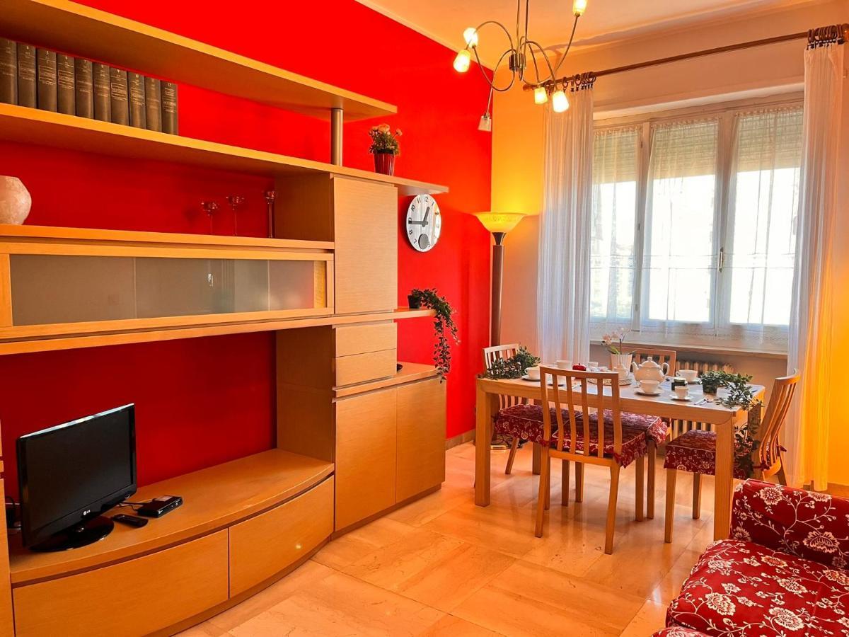 Sky Apartment A Due Passi Dalla Stazione Collegno Εξωτερικό φωτογραφία